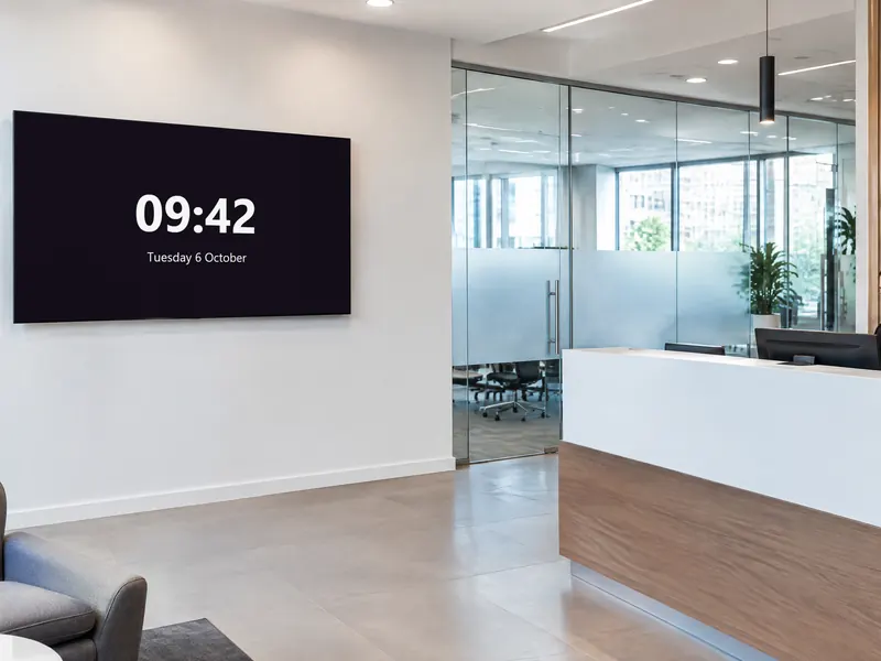 Clock widget on a reception screen